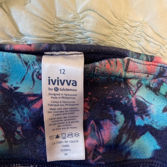 Girls Size 12 ivivva colourful leggings - Picture 2 of 3